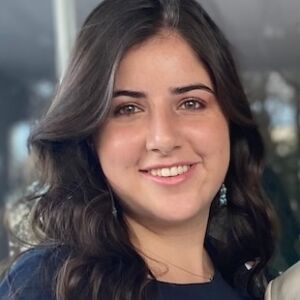 Barbara Espinosa Barrera smiling portrait.